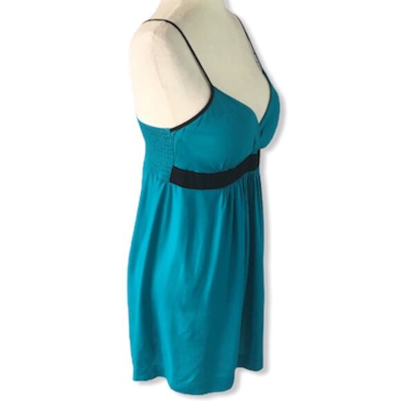 Guess turquoise blue sundress medium rayon smocked spaghetti strap babydoll mini - Picture 2 of 6